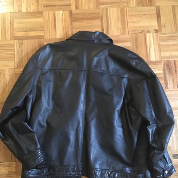 Leather jacket - Picture 2 of 5